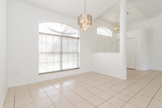 Building Photo - "Charming 3-Bed, 2-Bath Home in Hudson, FL...