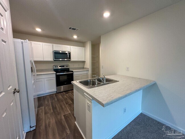 Building Photo - 8727 Schooner Ln