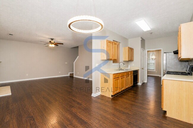 Building Photo - Peaceful Community Charm – 3BR Townhome in Avery Park