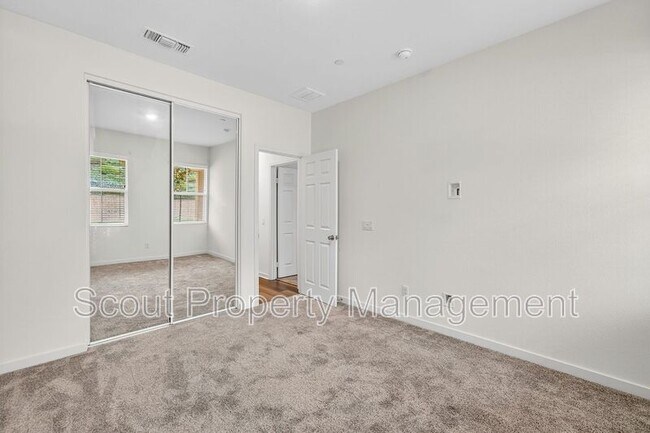 Building Photo - 28113 Echo Ct.