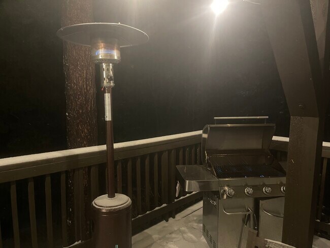 Building Photo - 26772 CA-189