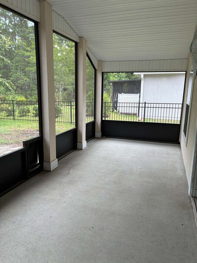 Building Photo - 107 Holm Pl