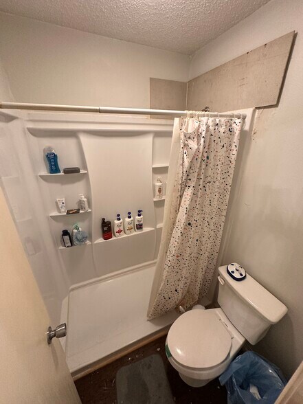 Building Photo - 600 Bagby Ave