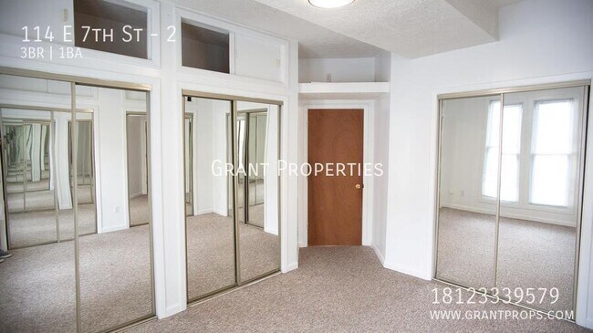 Building Photo - 114 E 7th St