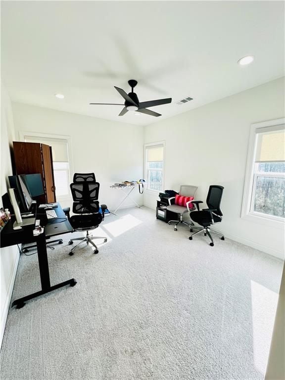 Building Photo - 6570 Pond Vw Dr