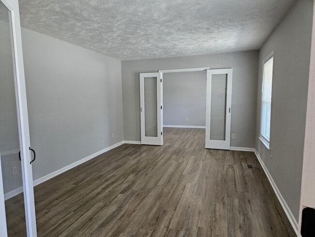 Building Photo - 309 Murray Fork Dr