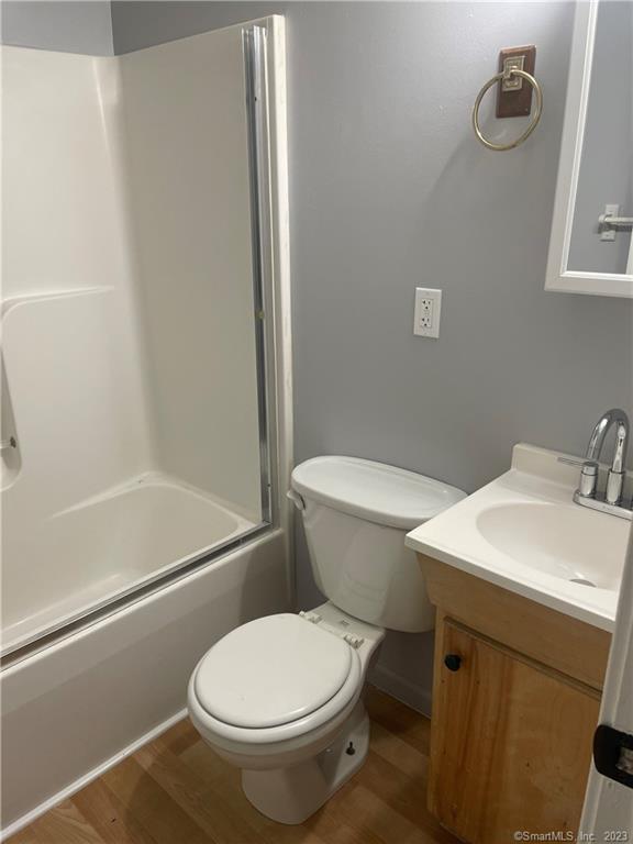 Building Photo - 83 Midway Oval