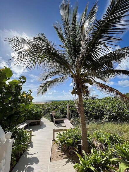 Building Photo - 2800 N Ocean Dr