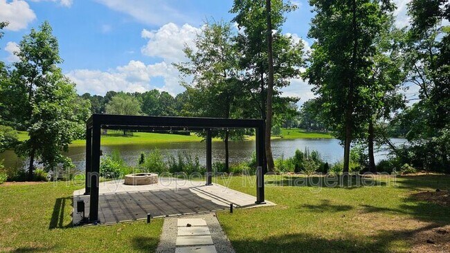 Building Photo - 4521 Briarglen Ln