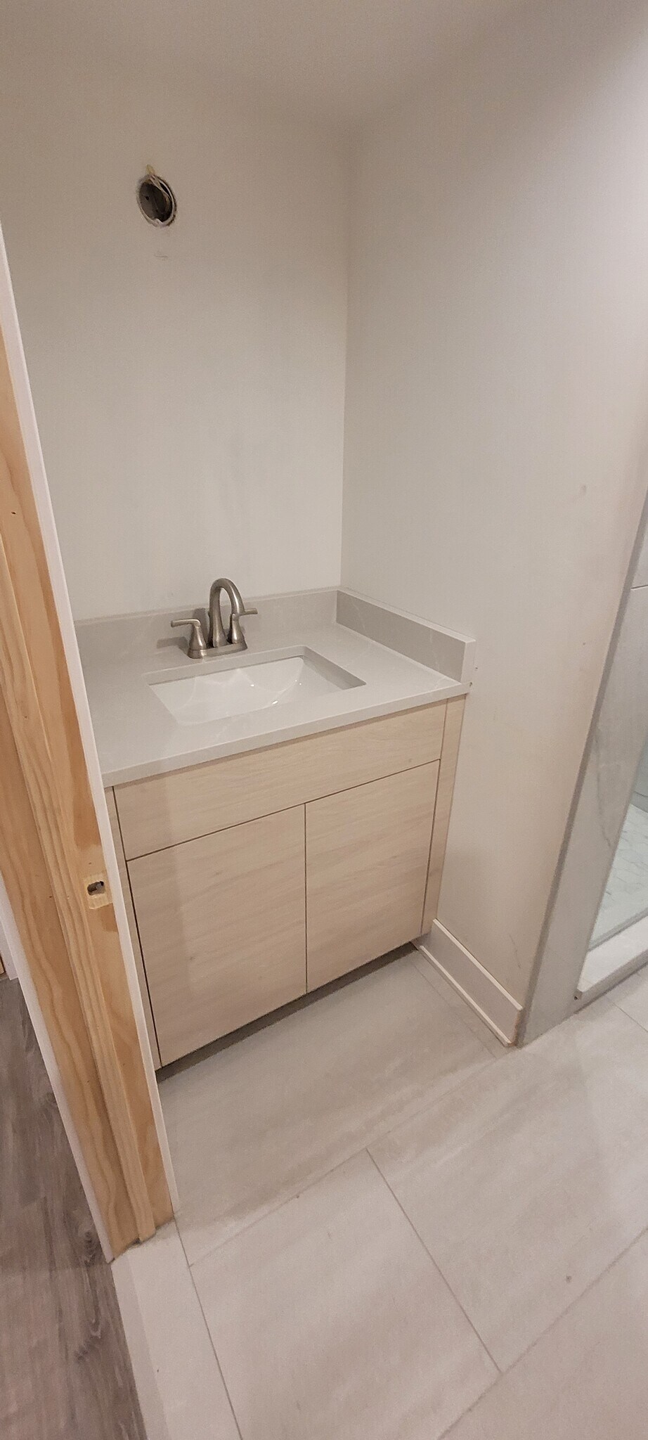 Building Photo - 4037 N Long Ave