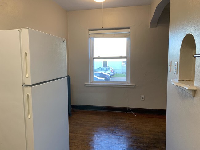 Building Photo - 1784 Selby Ave