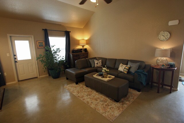 Building Photo - 186-188 Joanne Cove