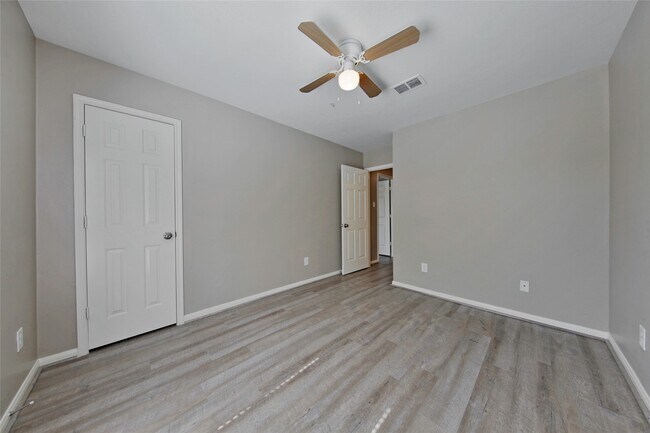 Building Photo - 2710 Grants Lake Blvd