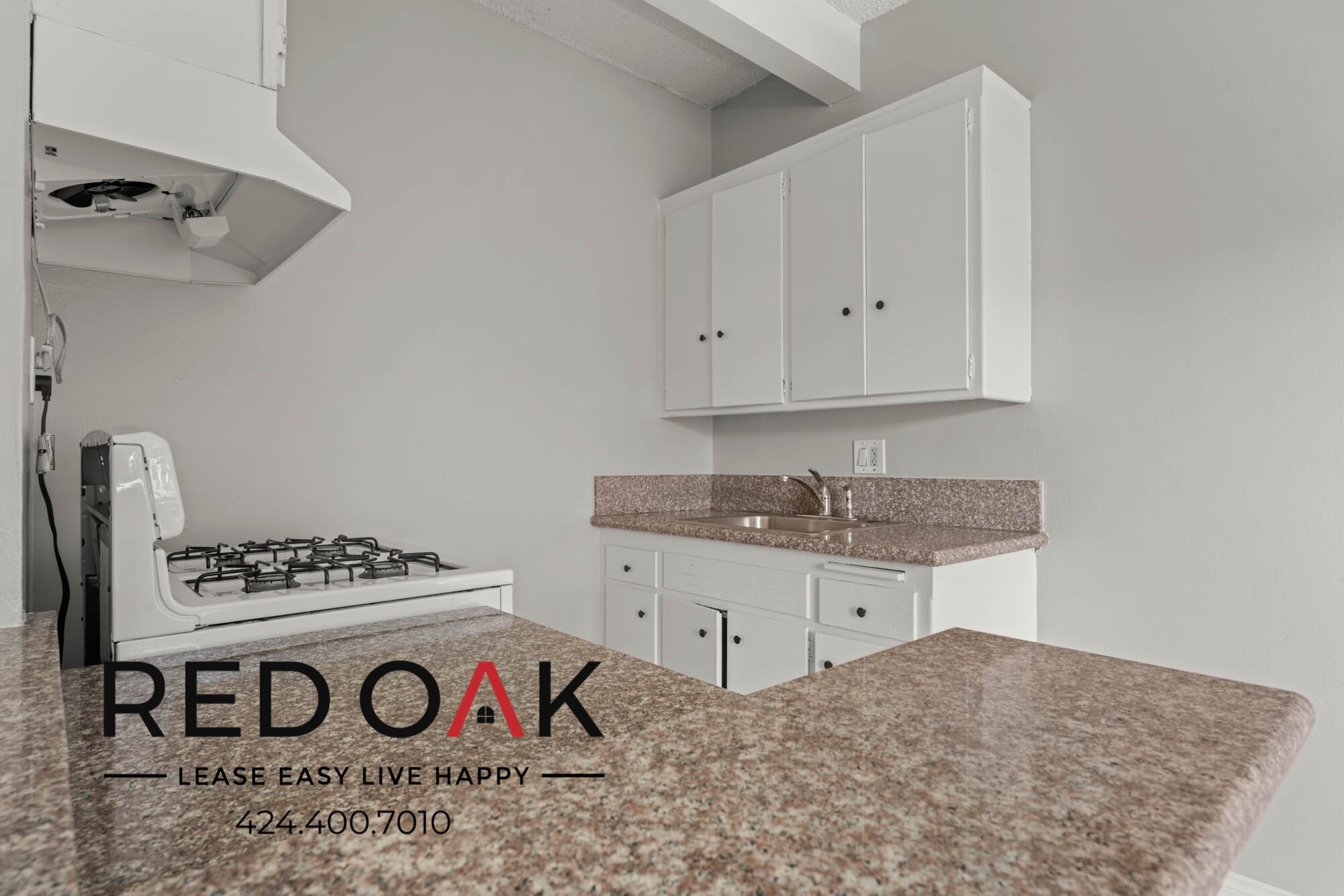 Building Photo - 2036 E Whiting Ave