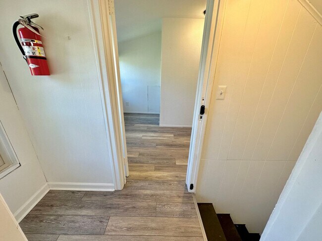Building Photo - Remodeled Downtown Ellensburg Home