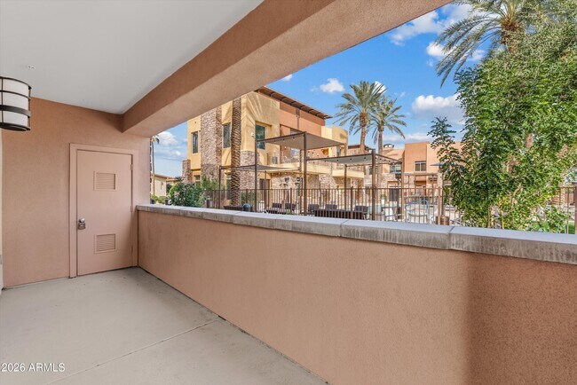 Building Photo - 4805 N Woodmere Fairway