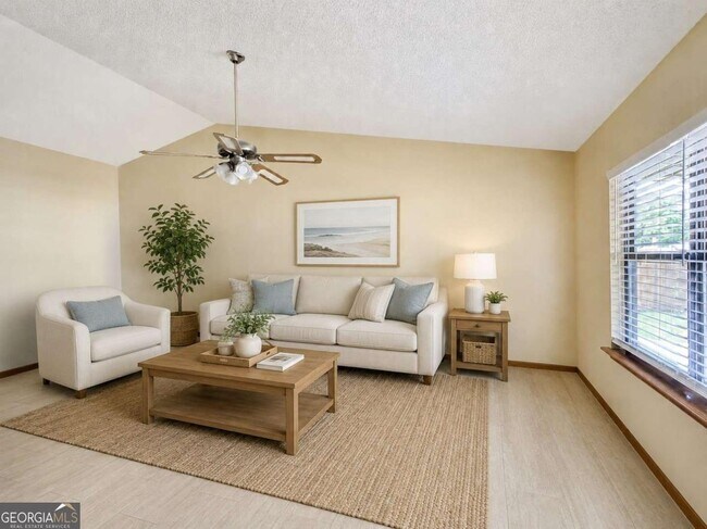 Building Photo - 603 Plantation Village Dr
