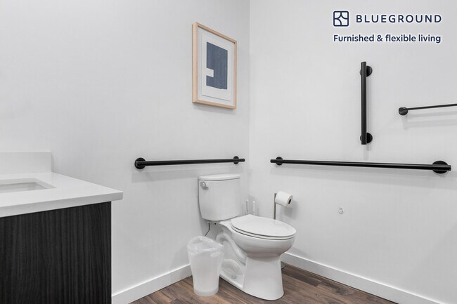 Building Photo - 61 W Erie St