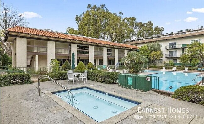 Building Photo - 5460 White Oak Ave