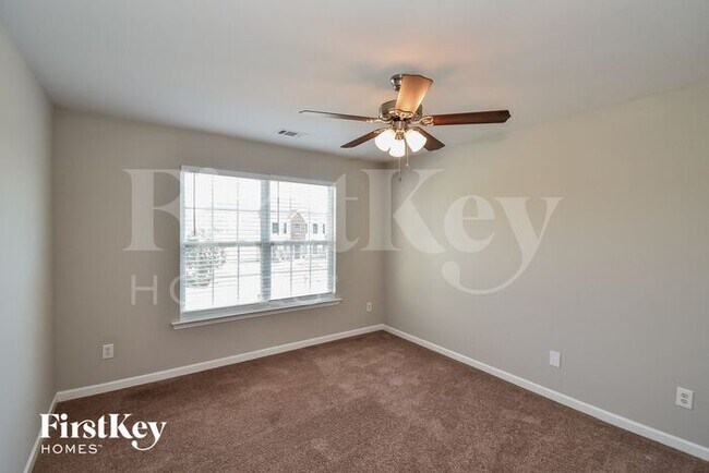 Building Photo - 1105 Corkscrew Way