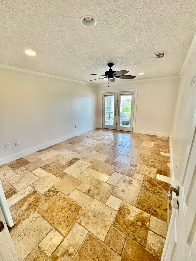 Building Photo - 2415 Costa Verde Blvd