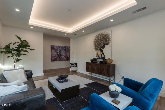 Building Photo - 620 Houseman St