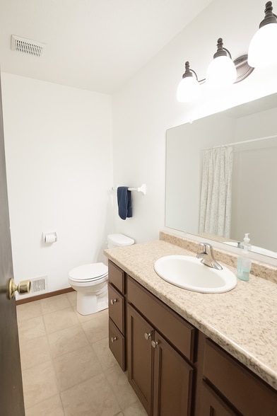 Bathroom - 5802 84th 1/2 Ave N