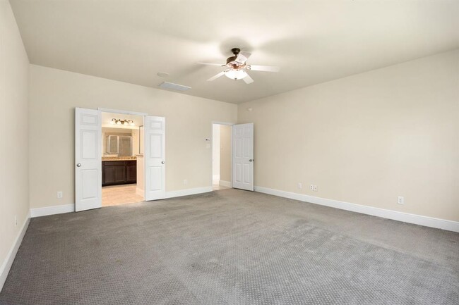 Building Photo - 5822 Crawford Hill Ln
