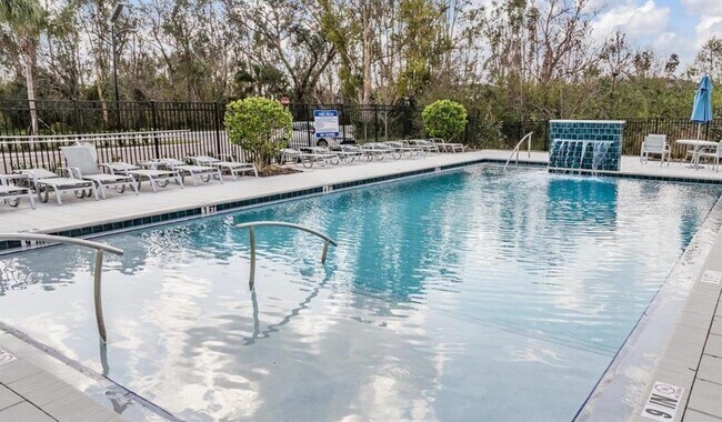 Building Photo - 6252 Shiner St