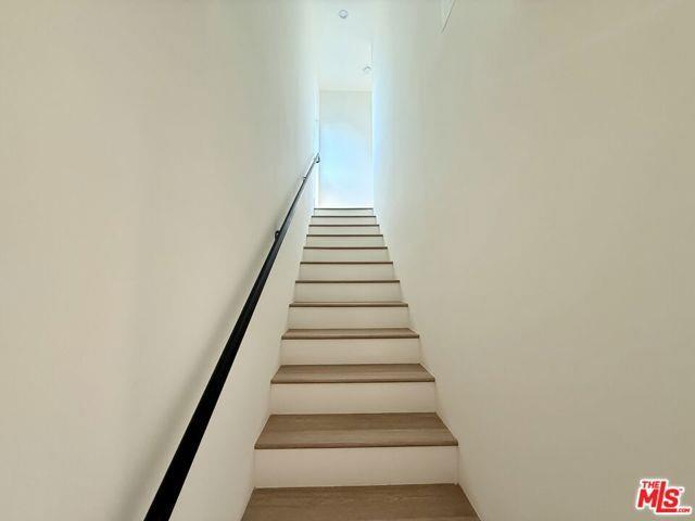 Building Photo - 2744 Veteran Ave