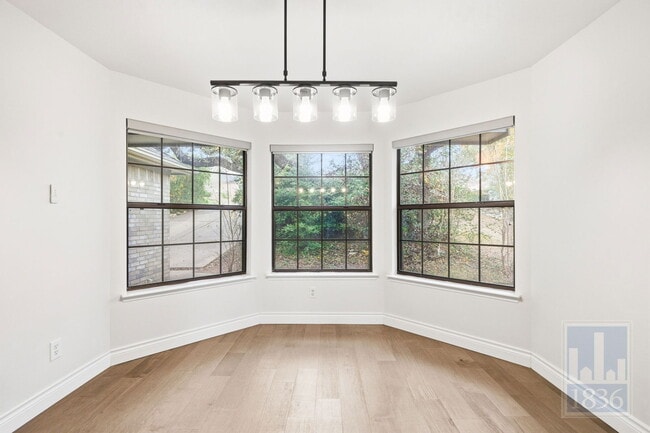 Building Photo - 9003 Scottish Pastures Dr