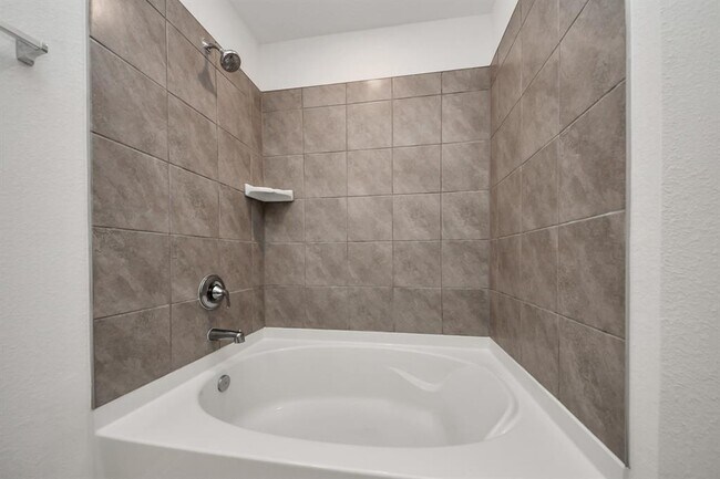 Building Photo - 4511 Kellmore Ct