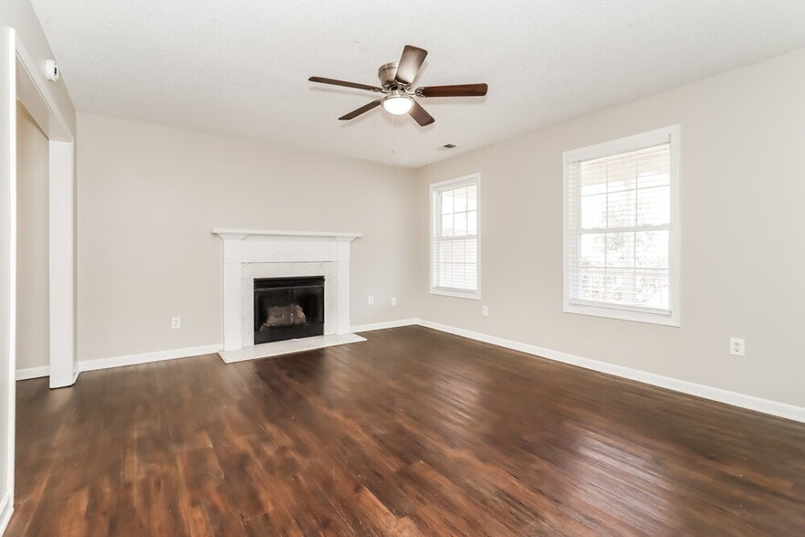 Building Photo - 34 Etowah Ridge Dr SW