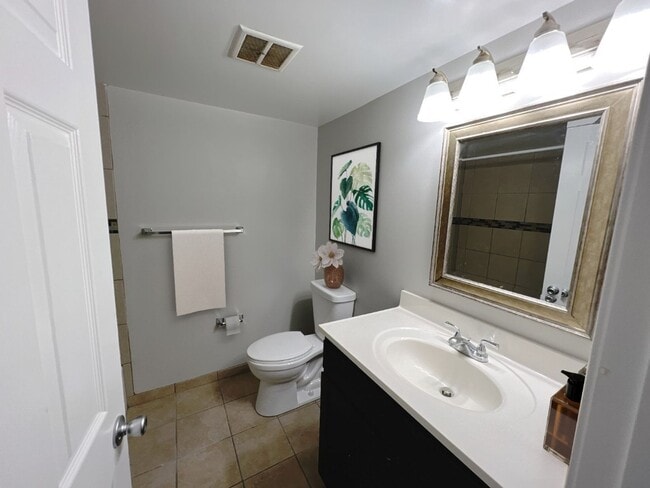 Interior Photo - Appleton Ridge