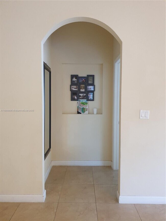 Building Photo - 9171 SW 169th Pl