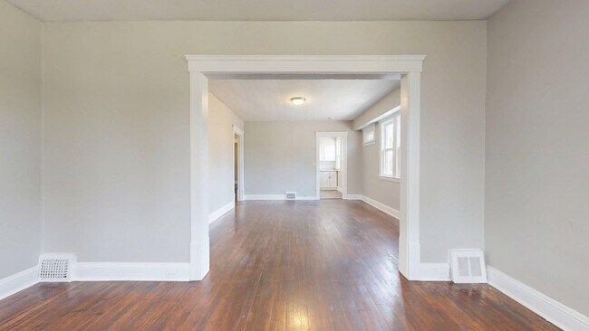 Building Photo - 3001 Denison Ave