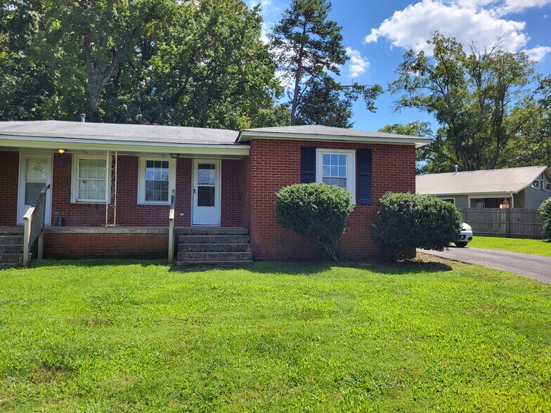 Primary Photo - 3629 Morris Field Dr