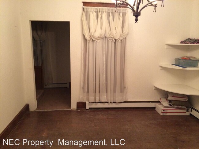 Building Photo - 4 br, 2 bath House - 513 N. 5th St.