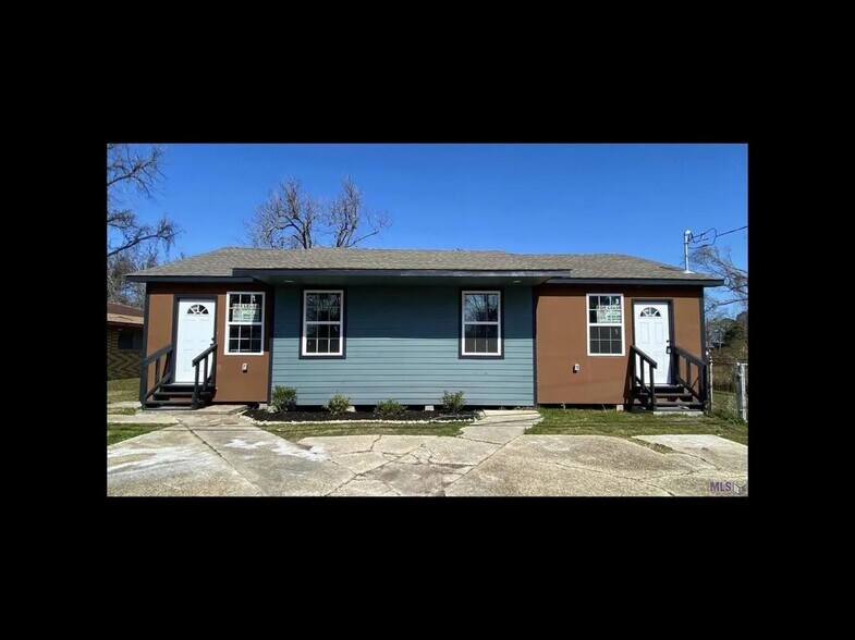 Building Photo - 1553 Swan Ave