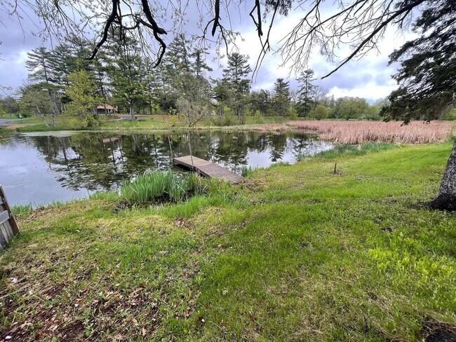 Building Photo - 1102 15th Ave NE