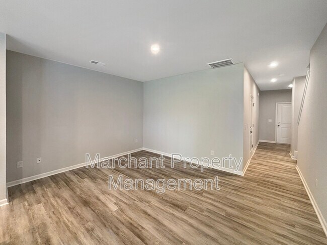 Building Photo - 154 Randwick Ln