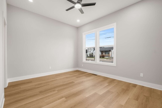 Building Photo - 2015 9th Ave N
