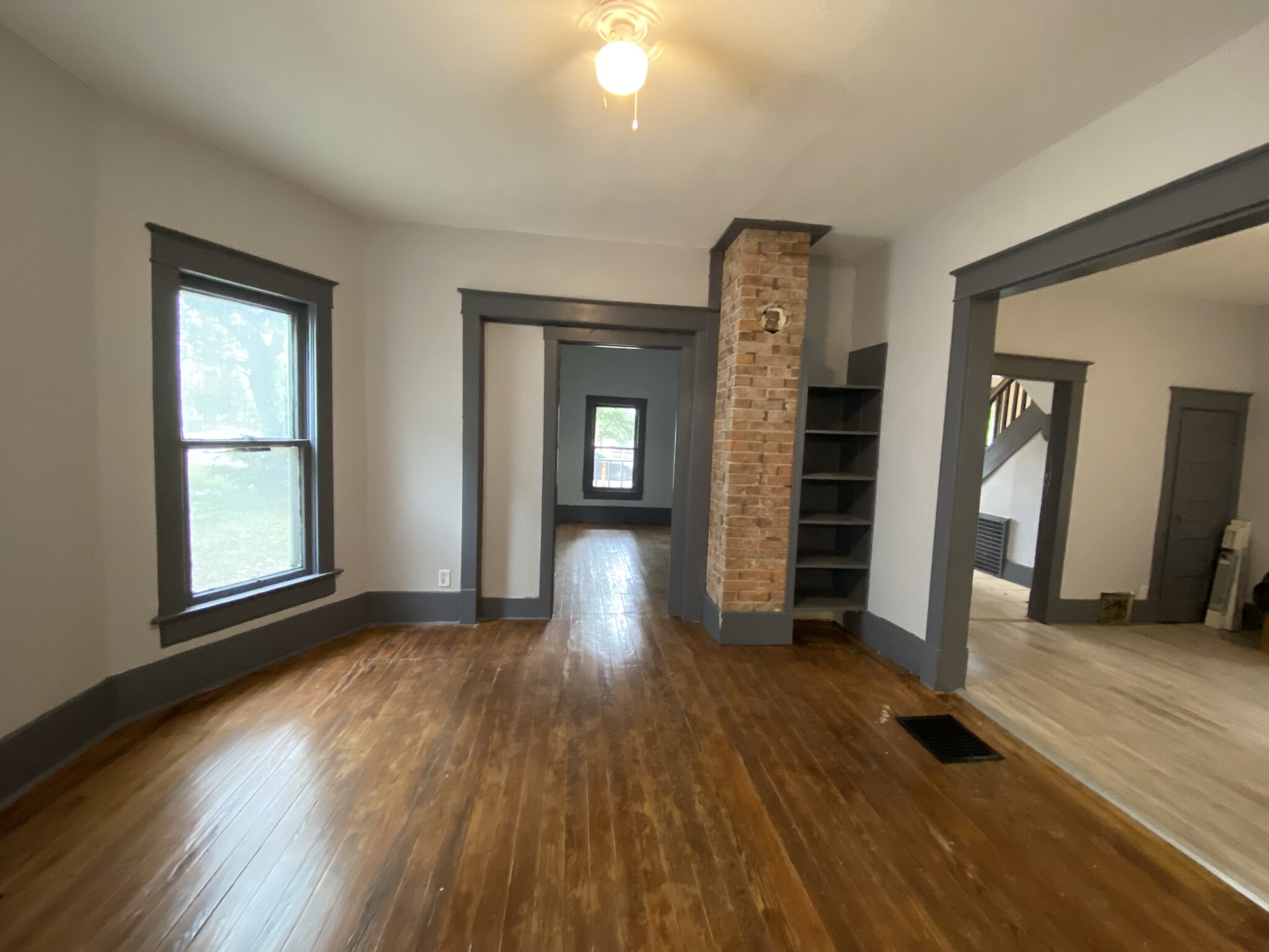 Building Photo - 1306 SW Lane St