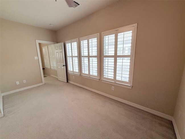 Building Photo - 2246 Bancroft Ln
