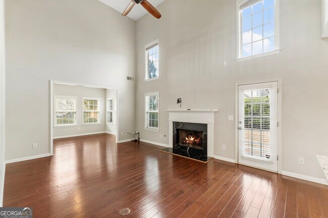 Building Photo - 12720 Morningpark Cir