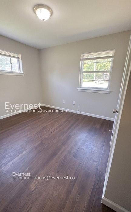 Building Photo - 200 Woodward Dr