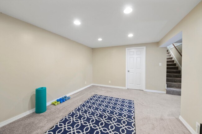 Building Photo - 3953 Tyler St NE