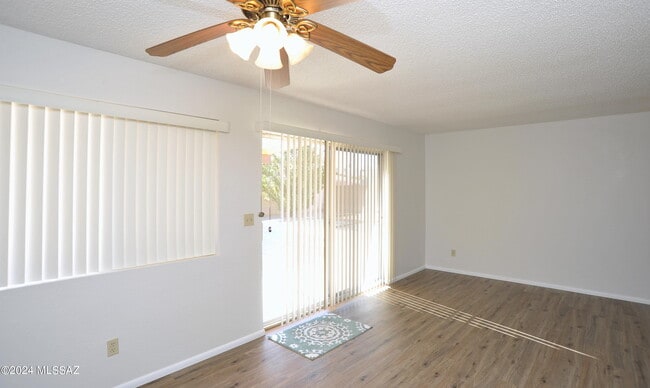 Building Photo - 3777 W Horizon Hills Dr