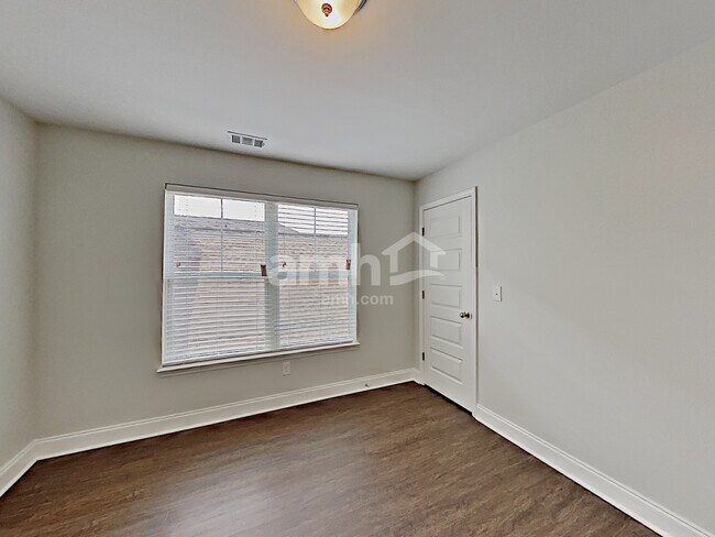 Building Photo - 5317 Tupelo St