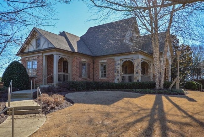 Building Photo - 2408 Rosapenna Ln SW